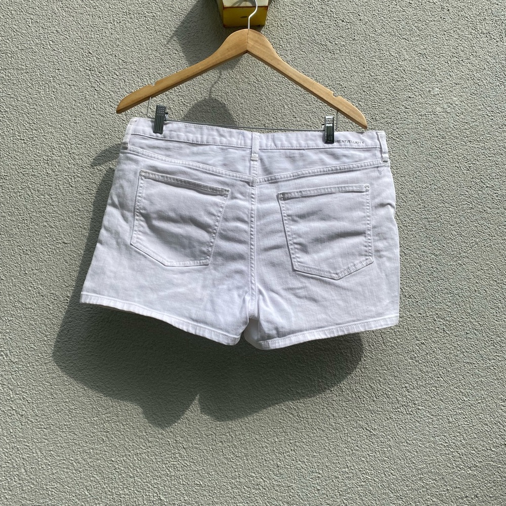 Current/Elliott Boyfriend White Denim women’s Shorts size 32